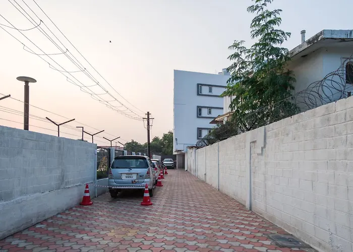 Aafiya Lakeview Apartments