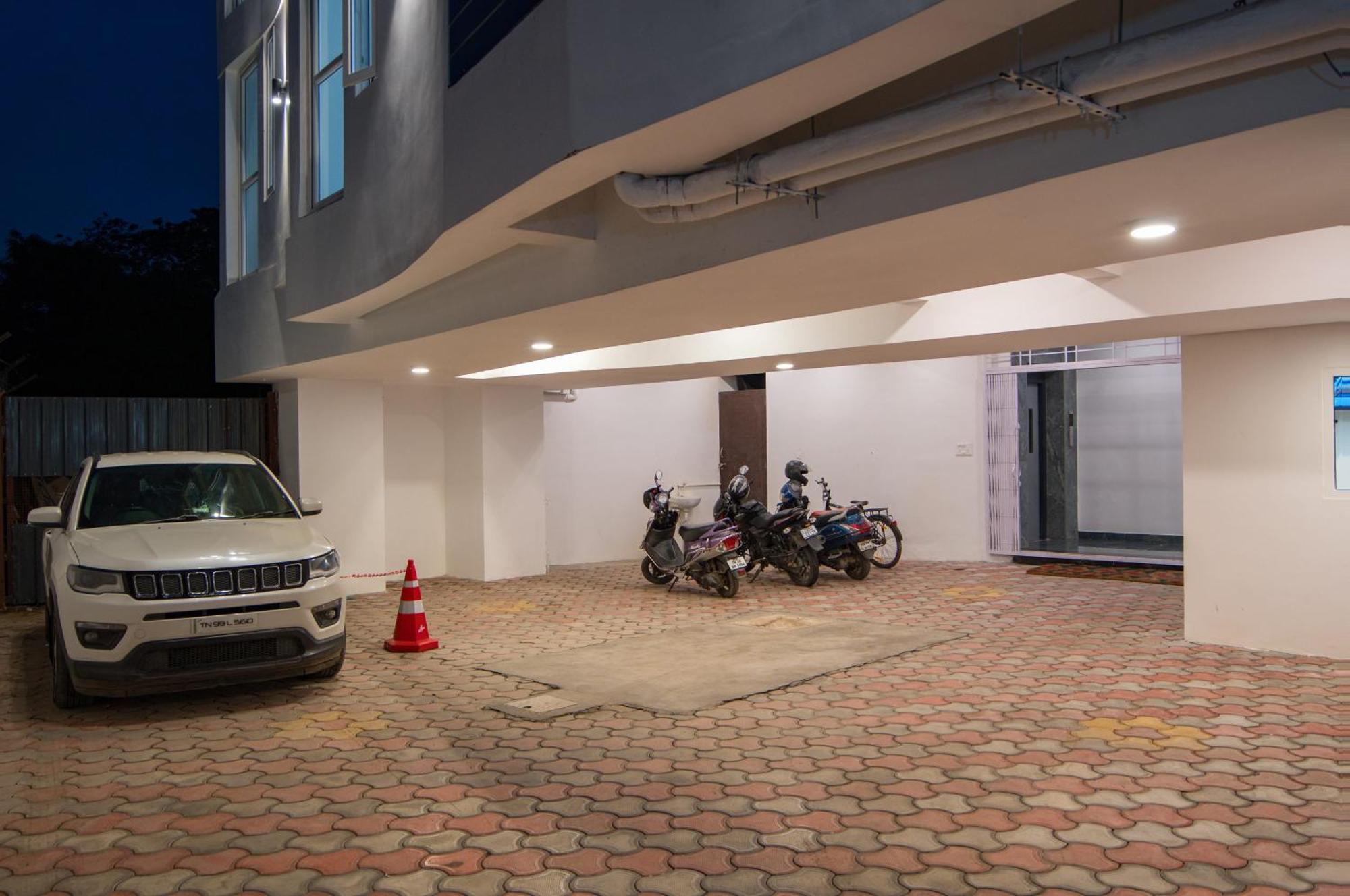 Aafiya Lakeview Apartment Coimbatore